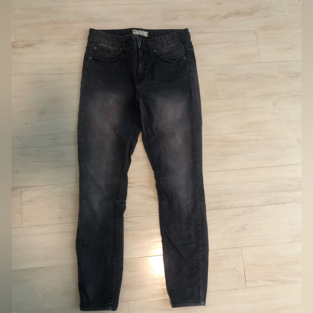 Free People Women Faded purple Skinny Calf Zipper Ankle Low Rise Moto Jeans